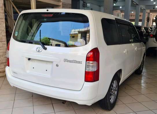 Toyota probox pearl white image 3