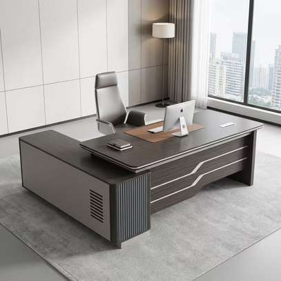 1800mm Director's L-shaped Table image 2