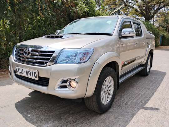 TOYOTA HILUX DOUBLE CAB AUTOMATIC 2013 MODEL image 5