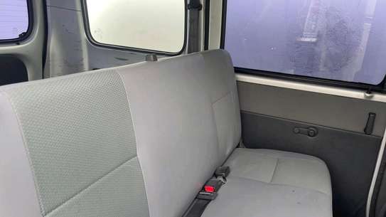 TOYOTA TOWN ACE GL 2018MODEL MANUAL image 5