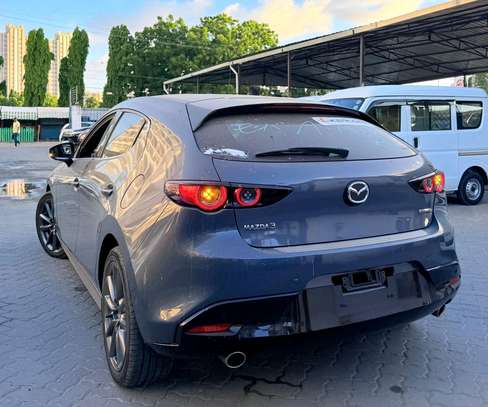 Mazda 3 petrol G grade image 3