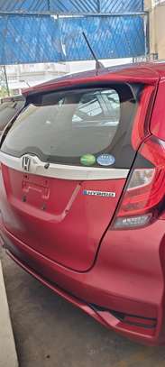 Honda Fit hybrid Red 2018 2wd image 11