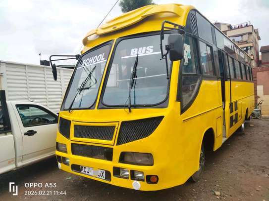 ISUZU FRR33 SCHOOL BUS image 3