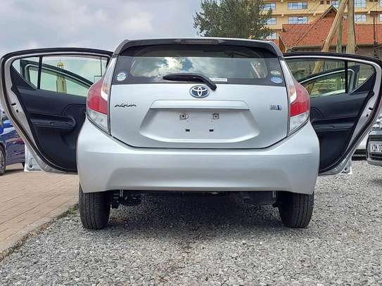 Toyota  Aqua silver Color 2018 model fully loaded image 4