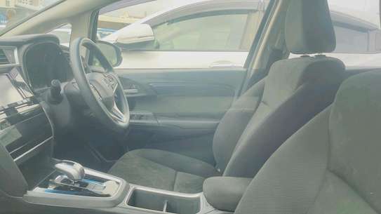 Honda shuttle 2018model image 4