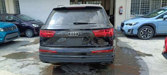 Audi Q7 Quattro 2018 S-Line image 25