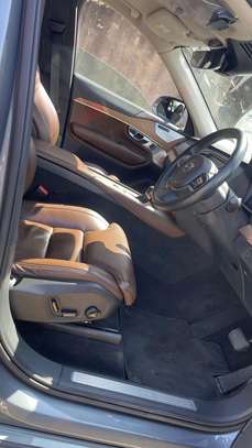 Volvo XC90 2018model 7 seater image 10