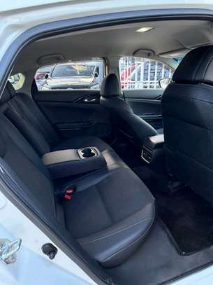 Honda insight RS image 2