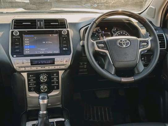 Toyota land cruiser Prado Kakadu 2020 Diesel image 2