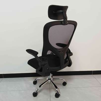 Ergonomic High Back Mesh Chair image 3