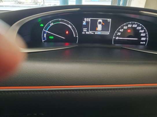 Toyota sienta image 10