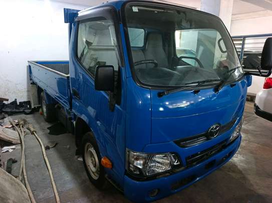 Toyota Dyna image 3