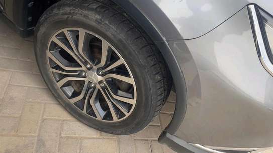 MITSUBISH OUTLANDER 2017MODEL image 3