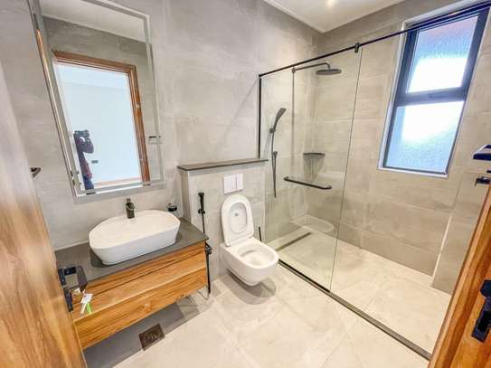 3 Bed Apartment with En Suite in Westlands Area image 7