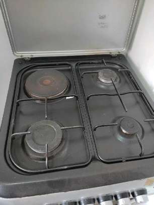 Gas Cooker image 1