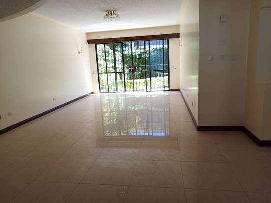 4 Bed Townhouse with En Suite in Kyuna image 5