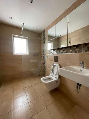 Serviced 3 Bed Apartment with En Suite in Westlands Area image 9
