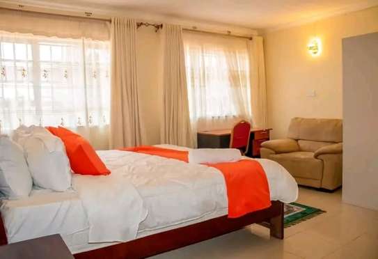 8 Bed House with En Suite in Syokimau image 2