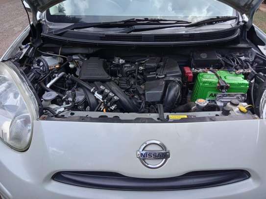 Nissan March image 3