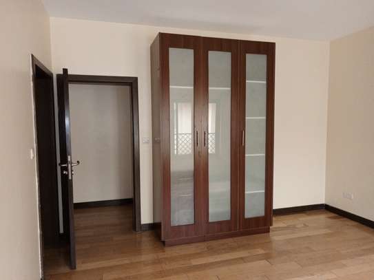 Serviced 4 Bed Apartment with En Suite at Riverside Drive image 5