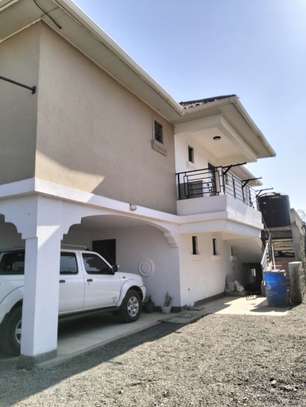 5 Bed Townhouse with En Suite at Ridgemount Court image 26