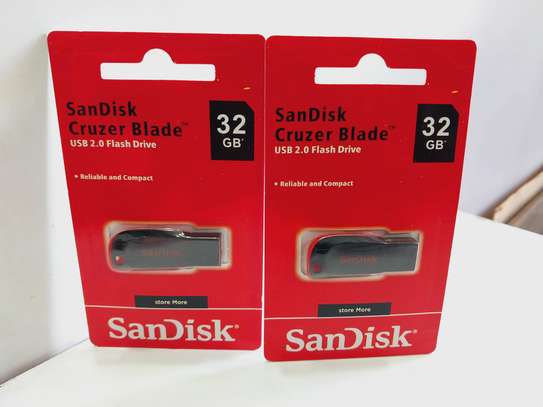 SanDisk 32GB Cruzer Blade USB Flash Drive - Red image 2