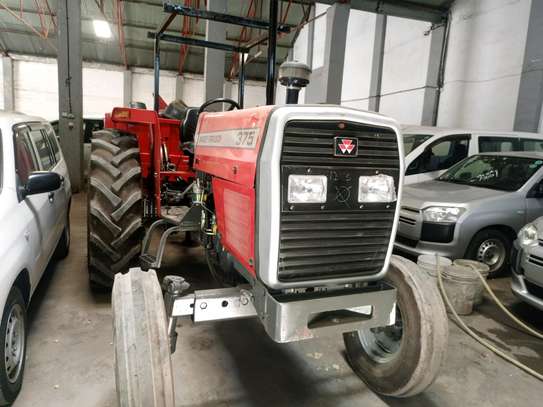 Messy Ferguson tractor 375 2019 image 1