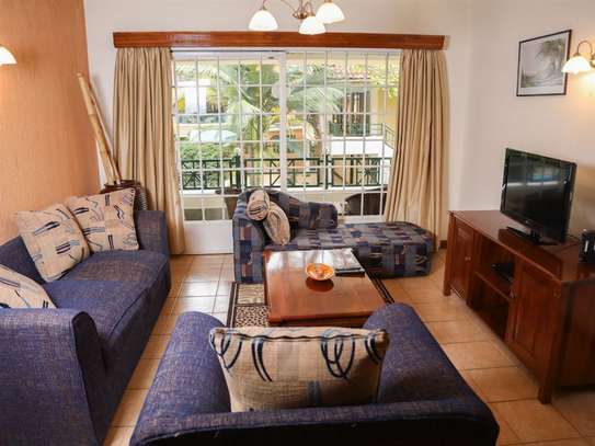 Serviced 1 Bed Apartment  at St.michaels Road image 9