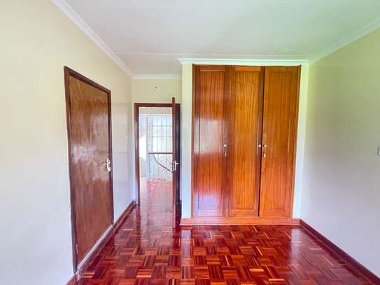 4 Bed Townhouse with En Suite in Lavington image 8