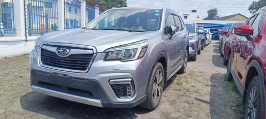 Subaru Forester E-boxer Silver 2018 image 2