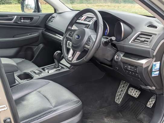 2015 Subaru Outback BS9 Premium. Fully loaded image 7