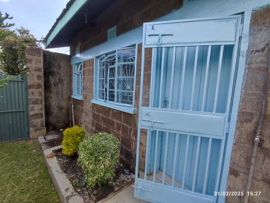 STUDIO APARTMENT TO LET image 4