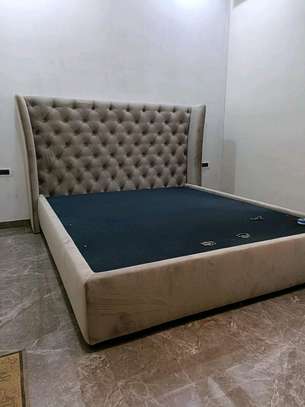 6*6 chesterfield modern bed image 1