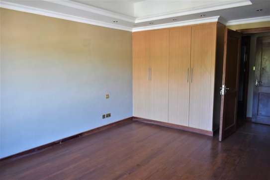 3 bedroom apartment for sale in Westlands Area image 8