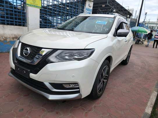 Nissan xtrail image 2