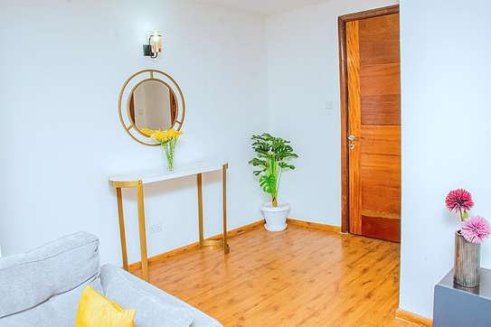 Serviced 4 Bed Apartment with En Suite at Riverside image 9