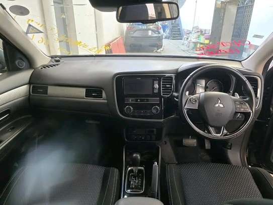 Mitsubishi  outlander grey image 5