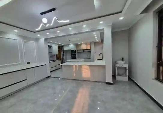 5 Bed Townhouse with En Suite in Runda image 10