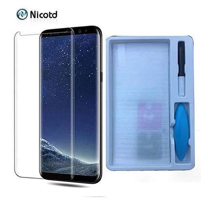 UV Light adhesive tempered glass screen protector for Samsung Galaxy Note 8 + LED Kit image 3