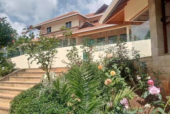 5 Bed House with En Suite at Nyari image 12
