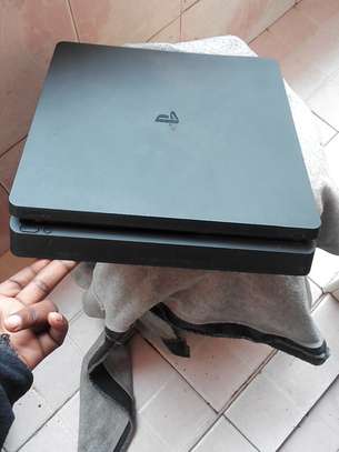 SONY PS4 SLIM WITH DOLBY VISION - 500GB,1 CONTROLLER image 3