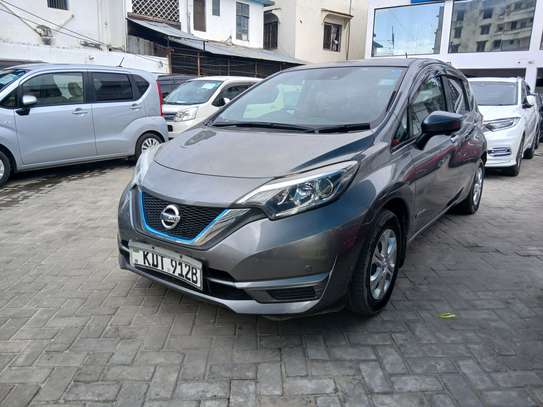 Nissan note E-power deposit 450K image 1