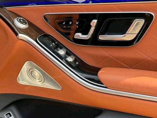 2021 Mercedes Benz S500 image 6