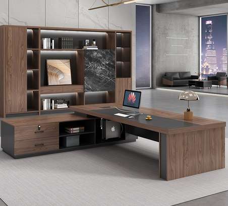 Ergonomic L-Shaped Office Desk for Executives [160cm] image 2