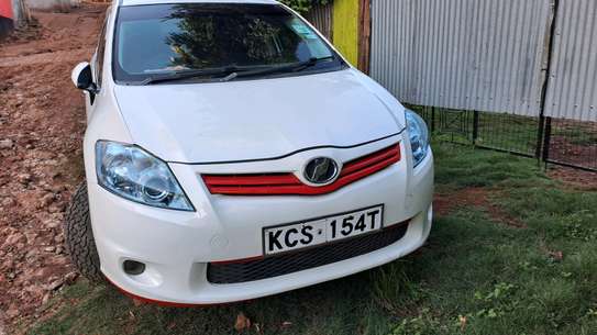 Toyota Auris For Hire image 2