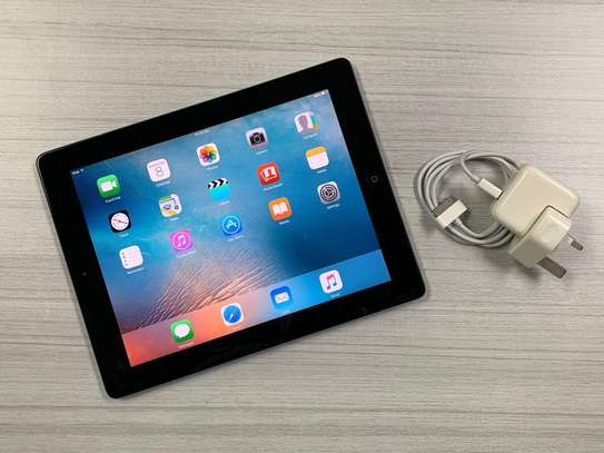 Apple iPad 2 - 16GB Black - Wi-Fi Only (A Grade) image 2