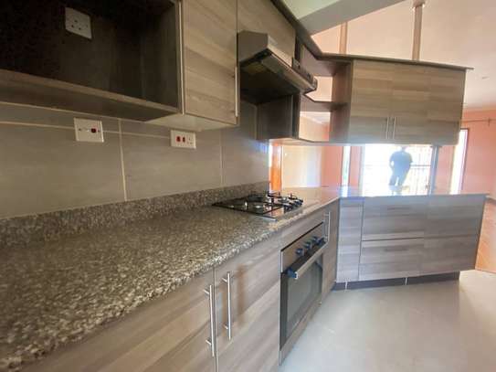 2 Bed Apartment with En Suite in Kilimani image 10