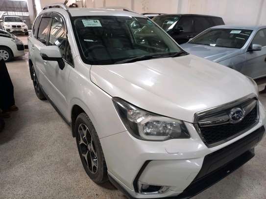 Subaru forester xt pearl white image 3