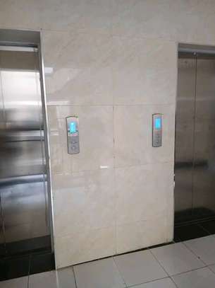 Modern Comfort Meets Convenience 3 Bedrooms image 2