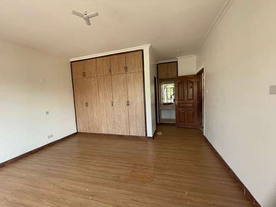 4 Bed Villa with En Suite in Kiambu Road image 1